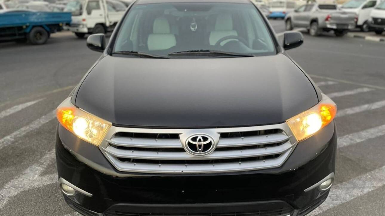 TOYOTA HIGHLANDER-2012