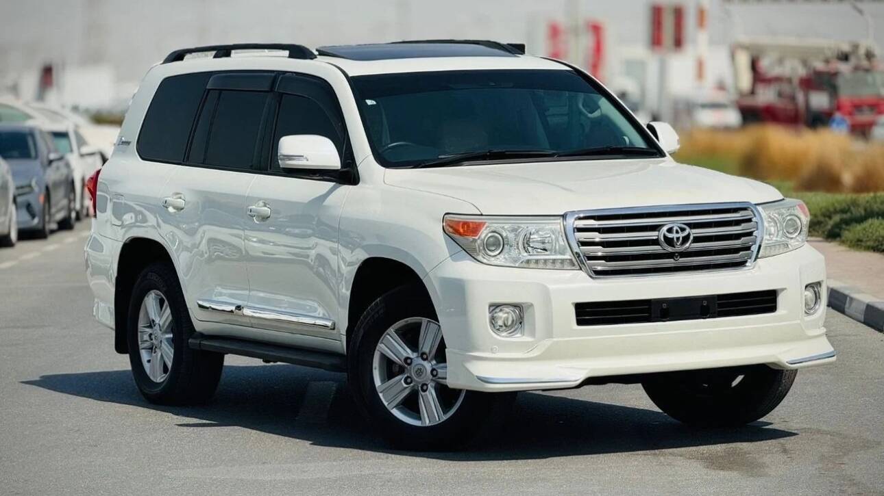 TOYOTA LAND CRUISER VXR-2013